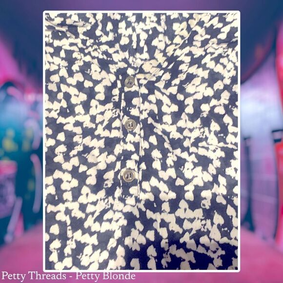 Forever 21 Black and White heart Print Blouse Sheer Quarter sleeve top- Size Lg - Picture 7 of 8